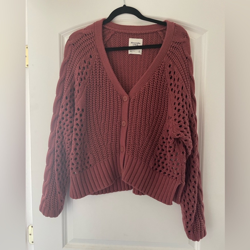 Mauve knit sweater (small snag by button) picture included